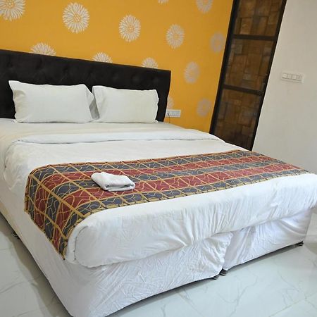 Hotel Apni Haveli Udaipur Exteriör bild