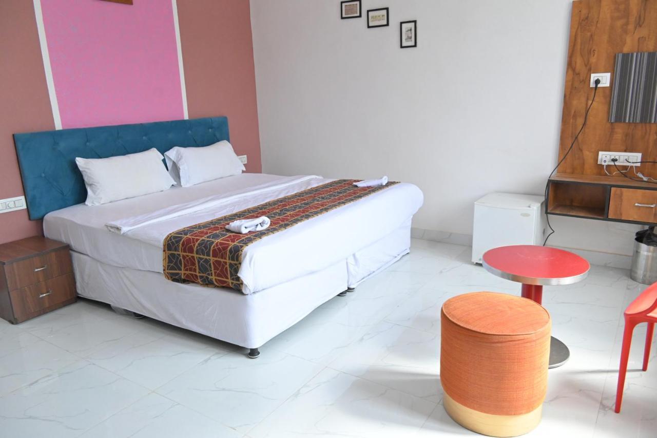 Hotel Apni Haveli Udaipur Exteriör bild